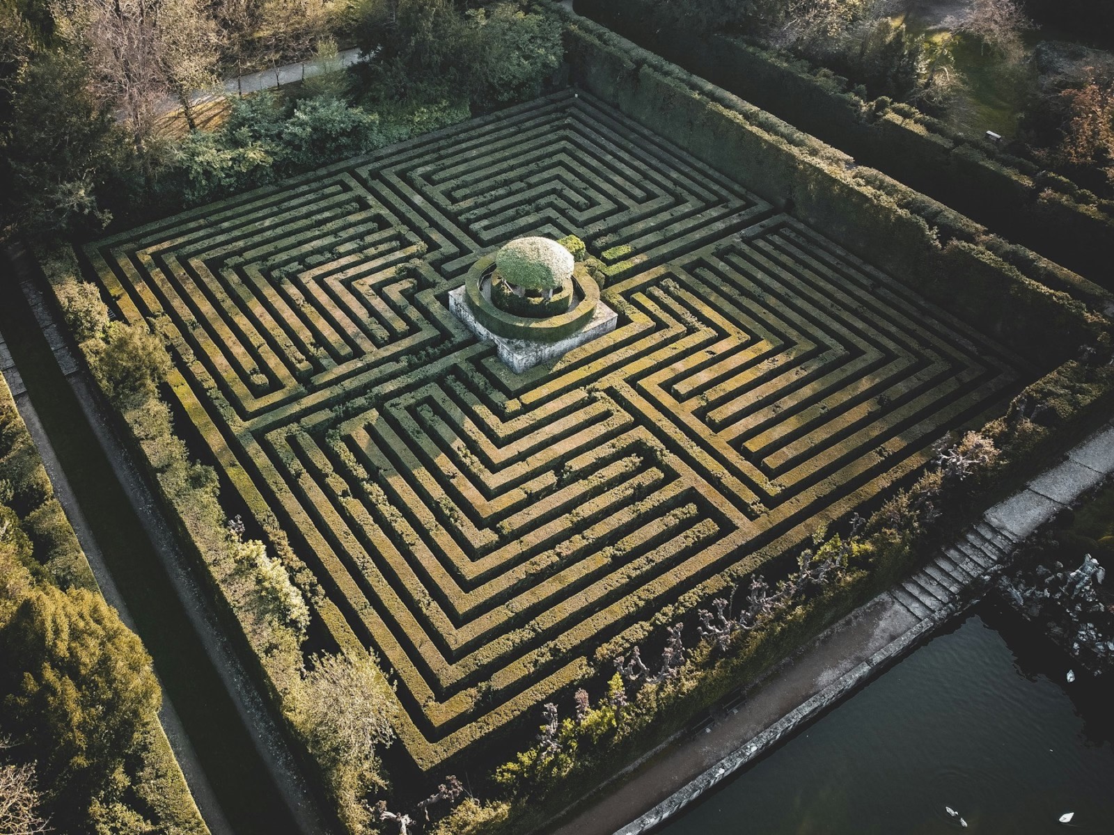 A cypress-lined path and historic villa in Giusti Garden, Verona